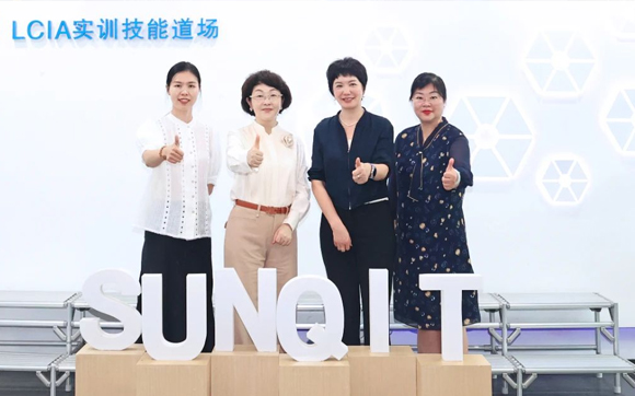 訪企業(yè)，聽心聲、促交流 | 區(qū)工商聯(lián)率隊(duì)走訪興千田